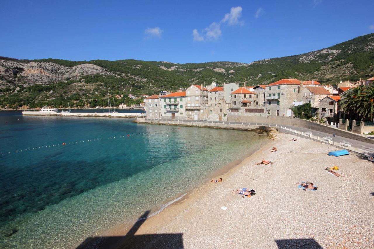 Apartments And Rooms By The Sea Komiza, Vis - 2431 Exterior foto